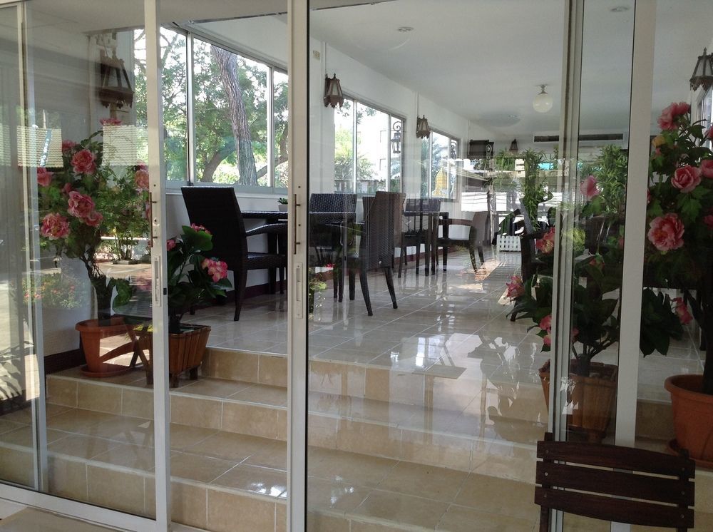 Jomtien Cozy Inn Паттая Екстер'єр фото